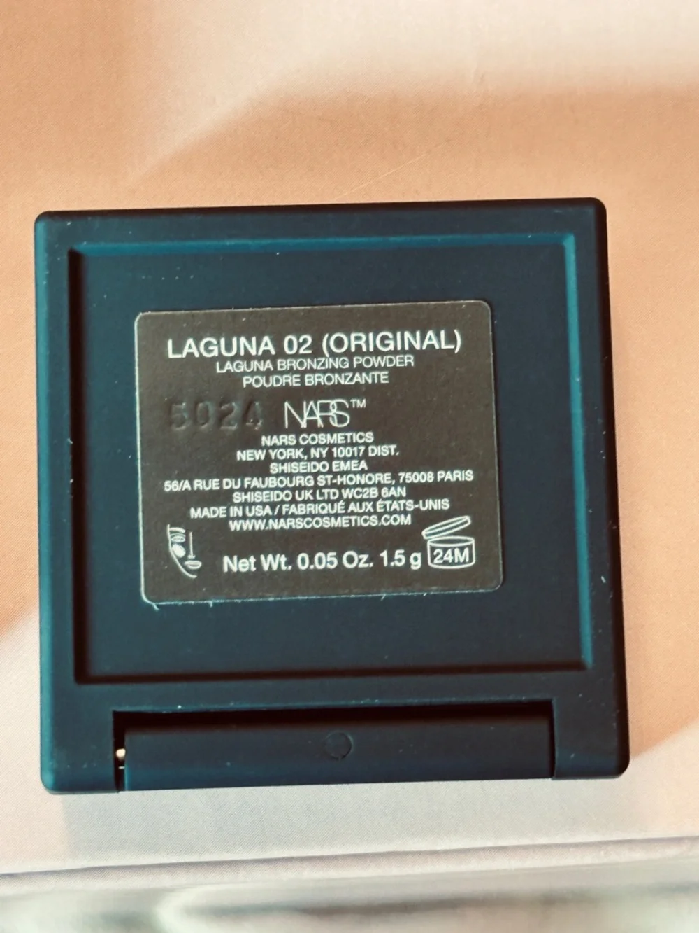NARS Laguna Bronzing Powder Compact - Warm Tan & Black Packaging